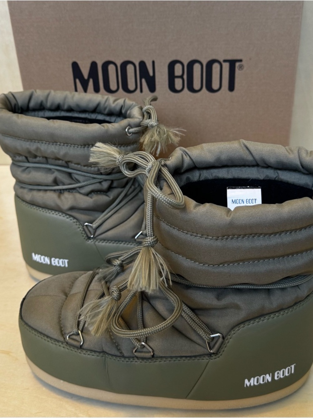 Moon Boots | RARE STYLE & COLOR! Khaki/Olive Green